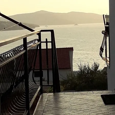 Island Appartement Trogir