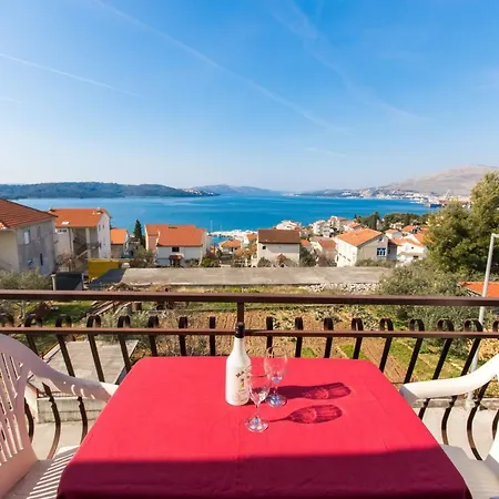 Apartment Island Trogir