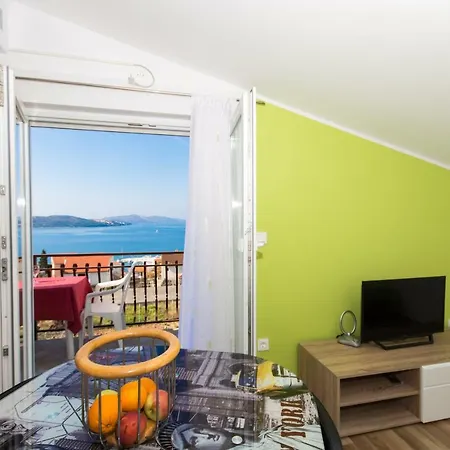 Apartment Island *