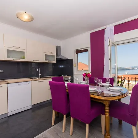 Apartment Island *